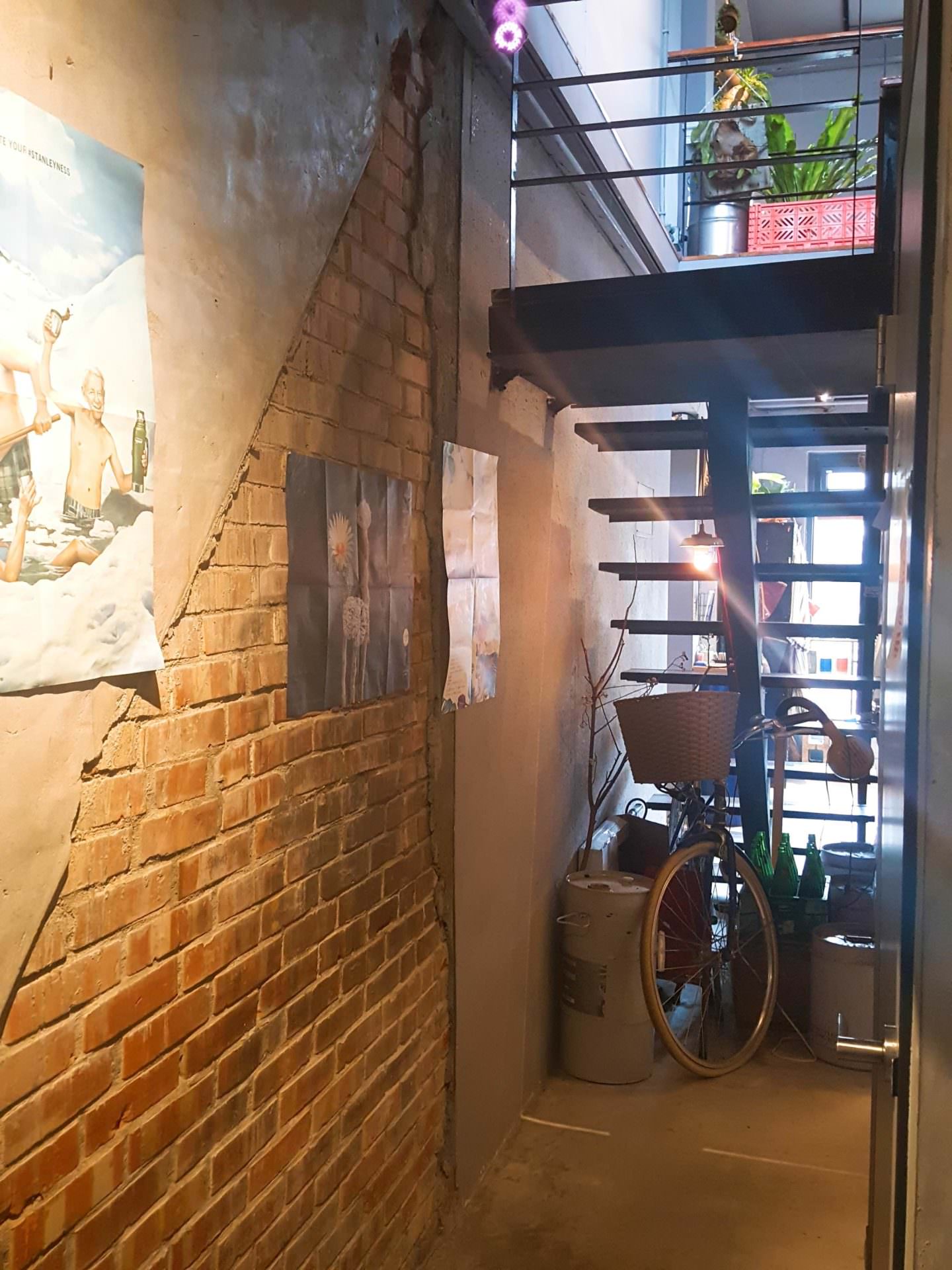 【食記】新北市金山|北海岸《靠北過日子》Quite.B.Days~看海喝咖啡吃烏龍麵~靠北新年一下
