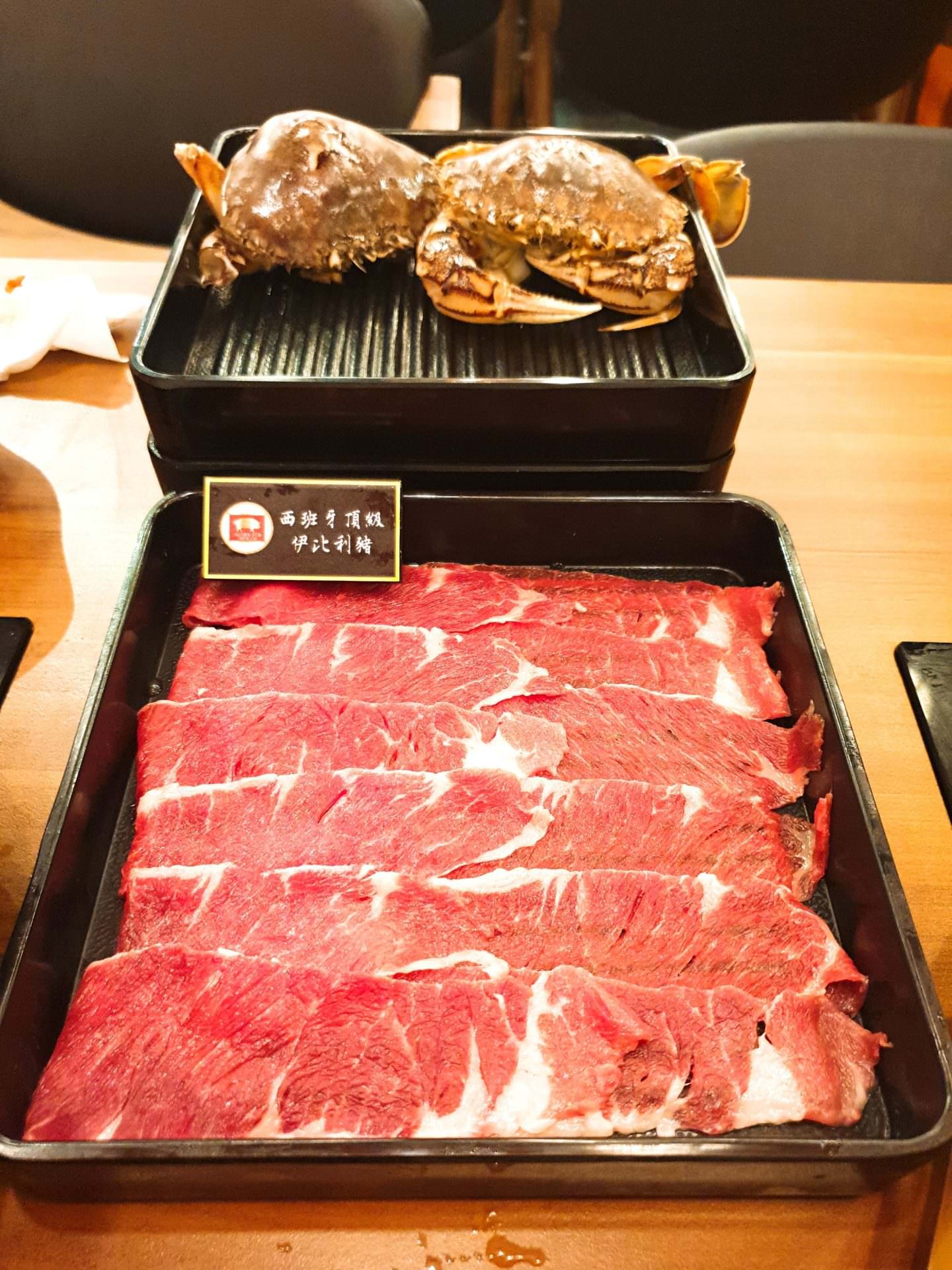 【食記】台北中山【嗨蝦蝦三杯醉蝦石頭火鍋】海鮮吃到飽～推薦海鮮控必吃 | 近捷運松江南京站、謝師宴聚餐好去處 | 個人精緻鍋菜單更新