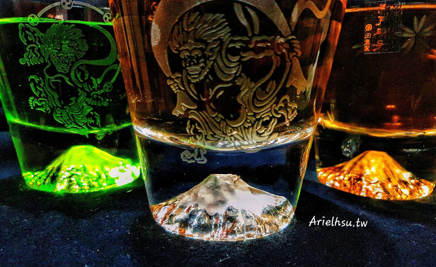 【開箱】日本手工吹製江戶硝子經典富士山杯：風神雷神、櫻花杯 | 田島硝子 | 飲者的浪漫，邊喝邊看富士山 EDO GLASS