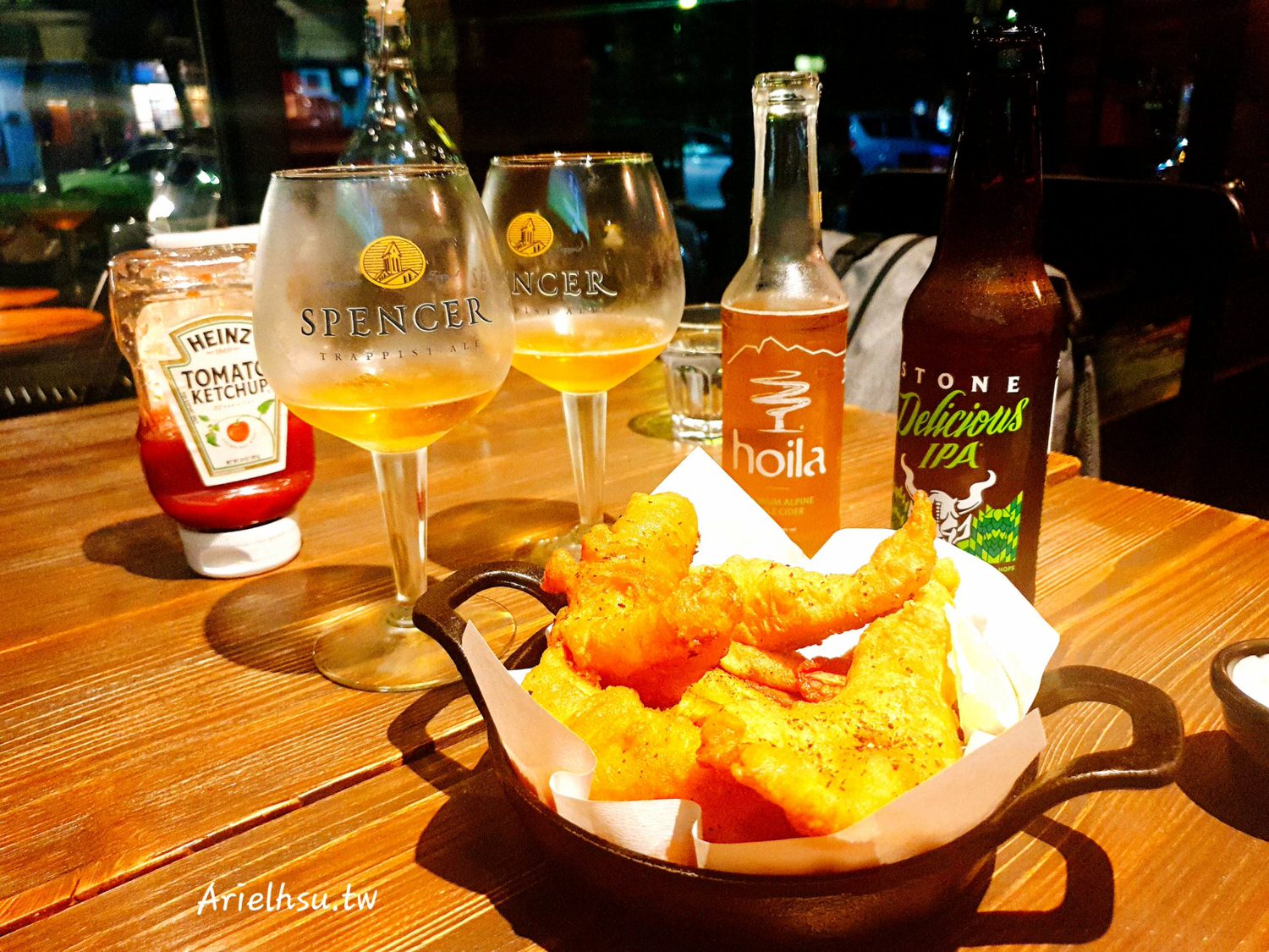 【食記】台北大安東區餐酒館《Waiting Bistro》英式料理異國美食美酒的滿足小酌 | 近忠孝復興站1號出口