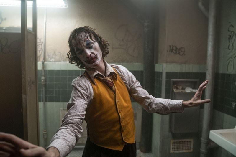 電影【小丑】Joker影評、台詞：我只希望我的死比我的人生更有價值，階級底層的反撲