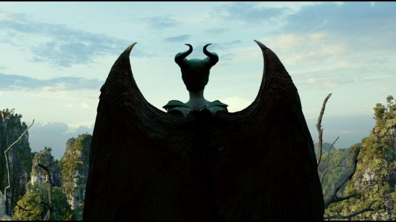 電影【黑魔女2】影評、金句台詞：安潔莉娜裘莉再添暗黑童話，人類才是最邪惡的 Maleficent: Mistress of Evil
