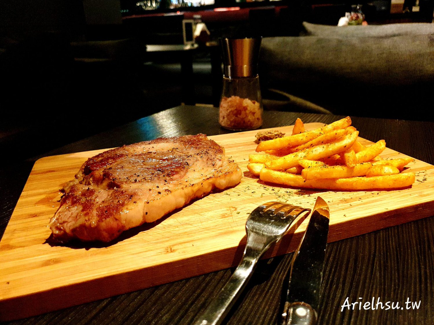 【食記】台北大安東區餐酒館【精靈餐酒館】Elfin restaurant & lounge 姐妹們聚餐小酌的好據點 | 近捷運忠孝復興站、 忠孝敦化站