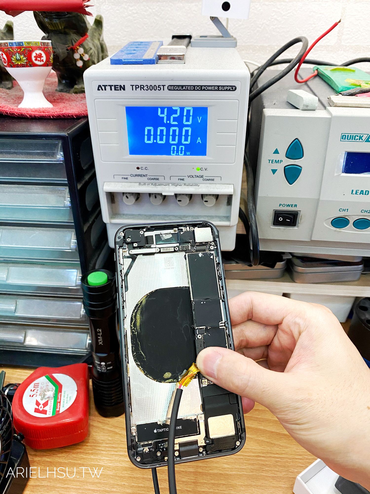 桃園iPhone維修推薦 【ProFix iPhone現場專業維修】換電池、螢幕破裂更換、主機板維修、濾藍光iPhone螢幕保護貼、郵寄送修 | 專業維修iPhone手機醫生 | 同步iPhone手機維修過程