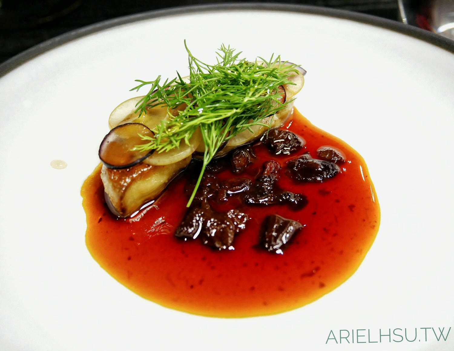 【食記】台北大安東區法式料理【STAGIAIRE 實習生餐廳】 結合藝術的創意美食：東區餐酒館、近捷運忠孝復興敦化站  Taipei French Restaurants《STAGIAIRE》