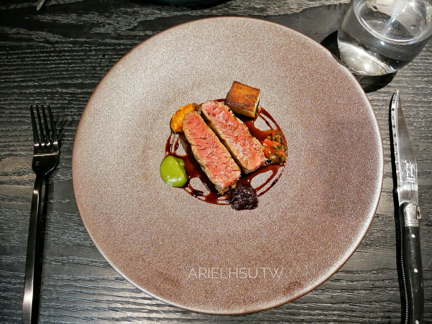 【食記】台北大安東區法式料理【STAGIAIRE 實習生餐廳】 結合藝術的創意美食：東區餐酒館、近捷運忠孝復興敦化站  Taipei French Restaurants《STAGIAIRE》