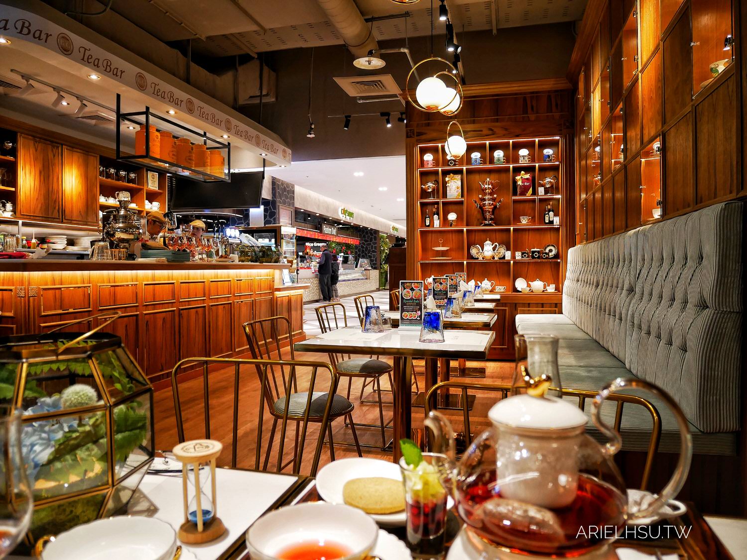 【食記】台北遠百信義A13美食【B&G Tea Bar 德國農莊複和式茶館】情人節下午茶浮誇系飲料、草本甜蜜雙人套餐