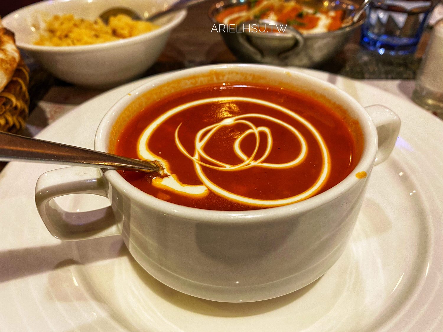 【食記】台北信義美食《饗印印度料理》台北印度餐廳推薦、少年Pi的奇幻漂流飲食指導：道地美味印度咖哩令人回味、巴基斯坦餐廳、清真認證、素食、穆斯林餐廳 Khana Khazana Indian Restaurant MR-033