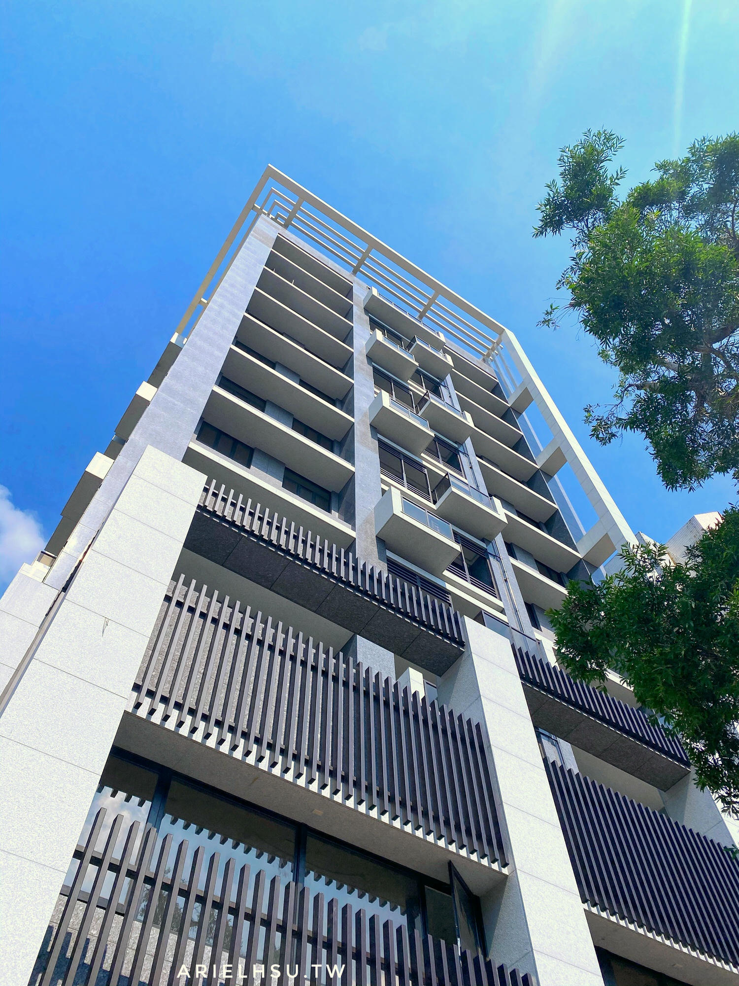 【不動產看屋日誌】台北大同《虹廷首苑》Q House雙捷運、近花博特區：虹廷建設指標性建案、主打上班族的精品生活