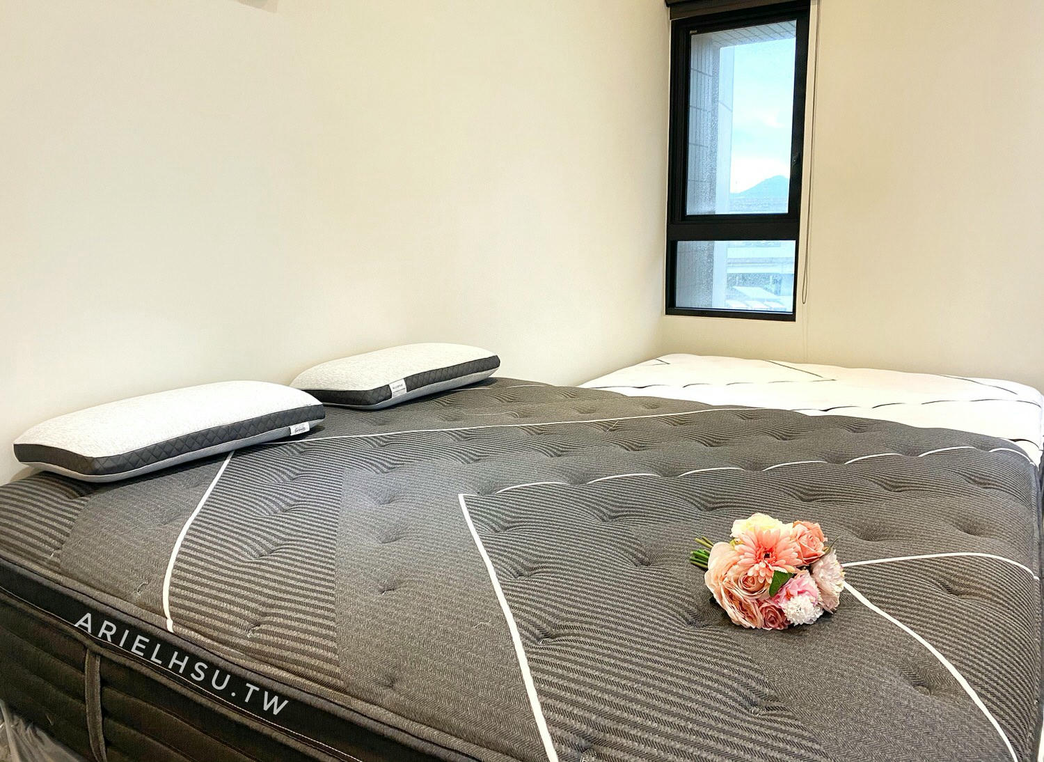 【開箱】美國原裝席夢思推薦到漫步雲端張先生，最低價格最高品質！席夢思床墊就要買對這次！ Simmons Beautyrest Black
