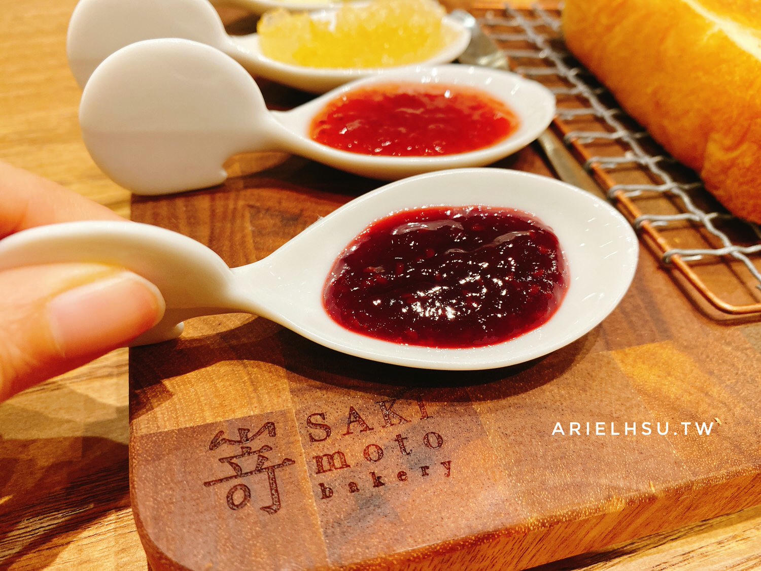 【食記】台北信義101嵜本 SAKImoto bakery 高級生吐司專門店（台北101店）：來自日本大阪把吐司帶到新視界，給沒時間烤土司的你、素食者也可