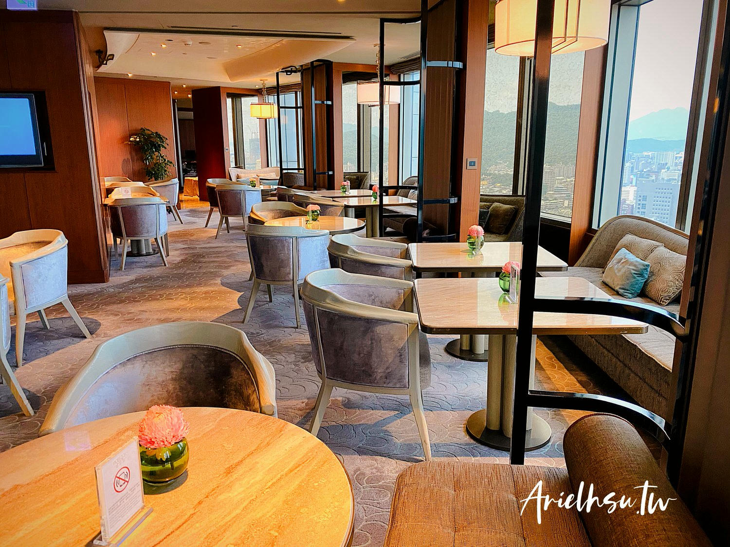 【住宿】香格里拉台北遠東大飯店房間設施一泊二食：KLOOK超值讚爆專案、吃飽耍廢兩天一夜大推薦