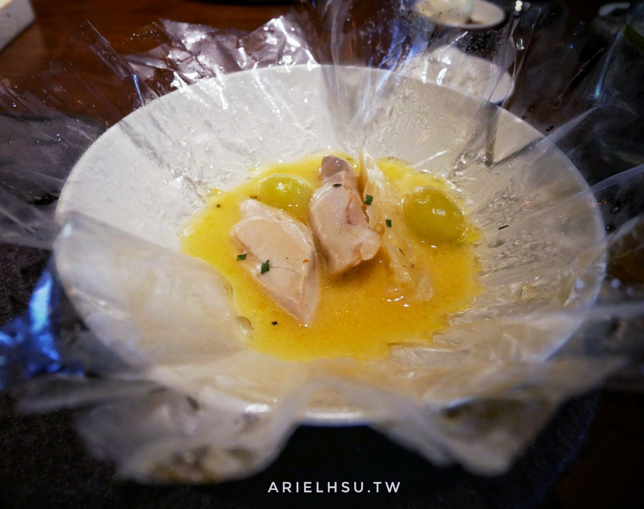 【食記】台北大直RAW：江振誠米其林二星餐廳超難訂位，在高級餐廳體驗人生？！RAW 2022