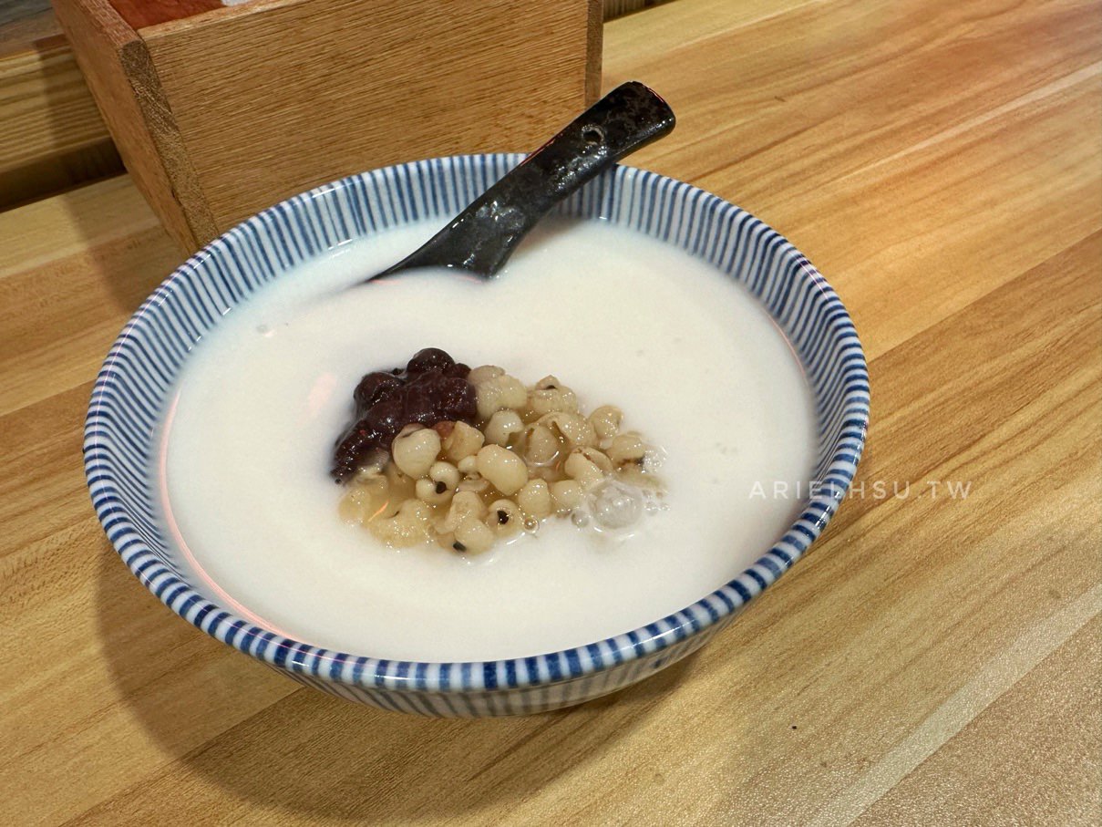 【食記】台北東區甜點推薦原杏杏仁茶、杏仁豆腐：冬天暖呼呼的養生甜點