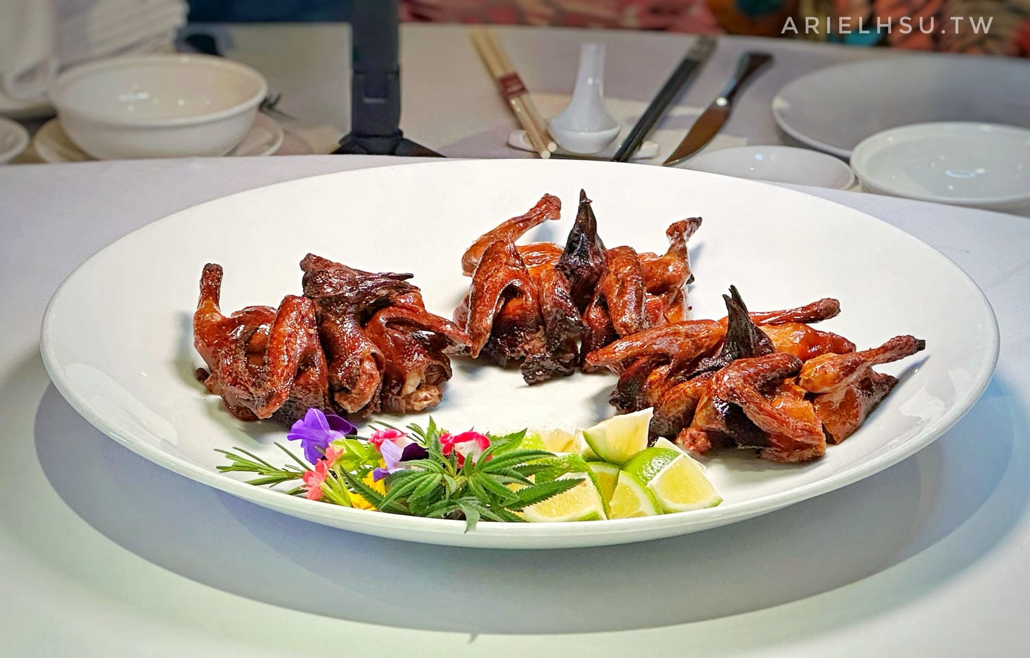 【食記】歐華軒粵菜：不用飛香港也能吃道地廣東菜，席開21桌婚宴包一整層也沒問題