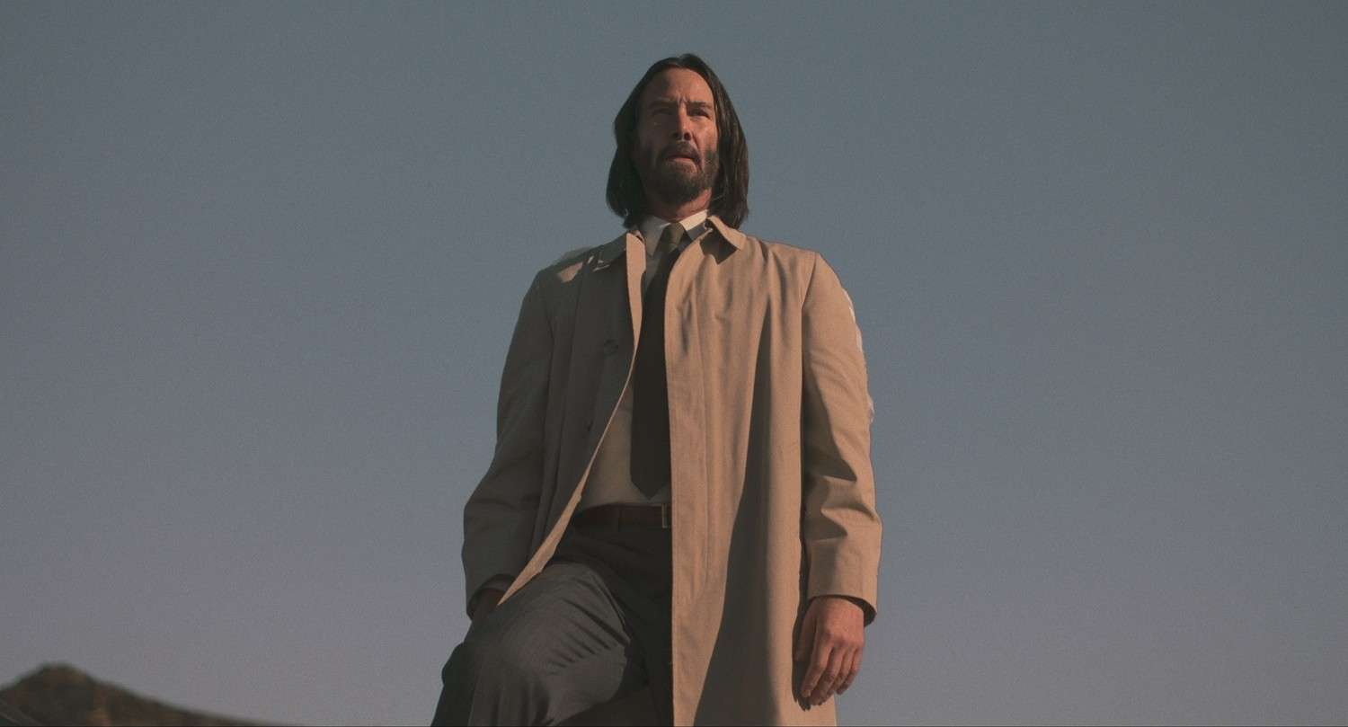 《捍衛天使》基努李維化身天使下凡，喜劇包裝下的人性寓言