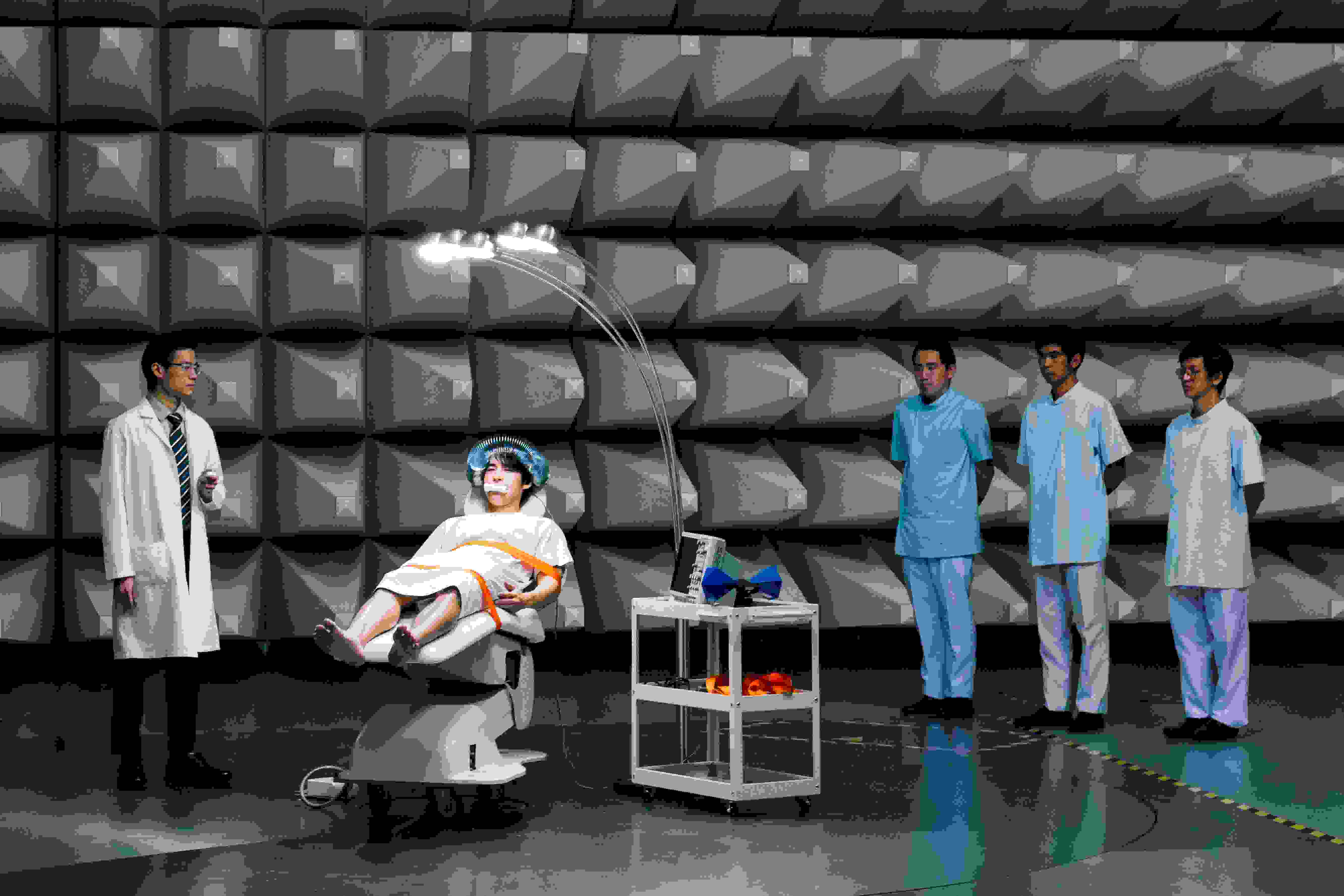 【影評】電影《有用的鬼》荒謬與哀傷並存的泰國奇幻寓言 - 第5張圖 【影評】電影《有用的鬼》荒謬與哀傷並存的泰國奇幻寓言