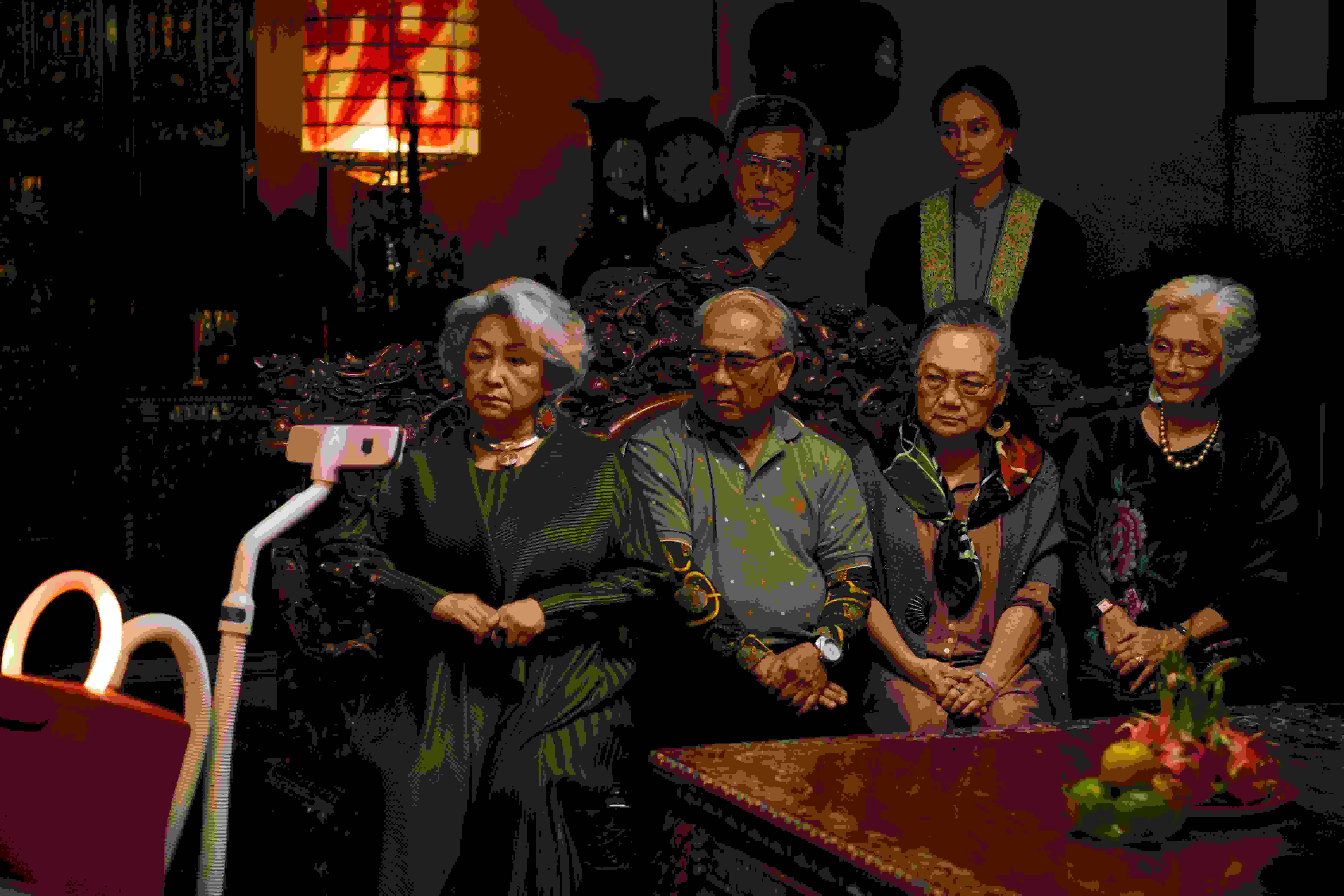 【影評】電影《有用的鬼》荒謬與哀傷並存的泰國奇幻寓言 - 第4張圖 【影評】電影《有用的鬼》荒謬與哀傷並存的泰國奇幻寓言