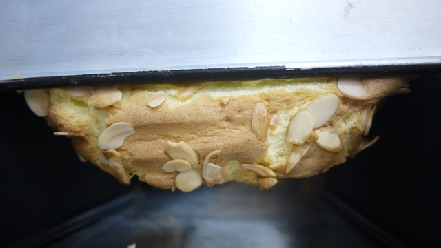 [DIY食記]  枕頭蛋糕 (海綿蛋糕)