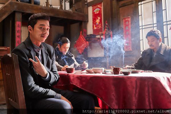 《密探》拍片現場熱絡，圖為孔劉（左）、李秉憲（中）、宋康昊（右）